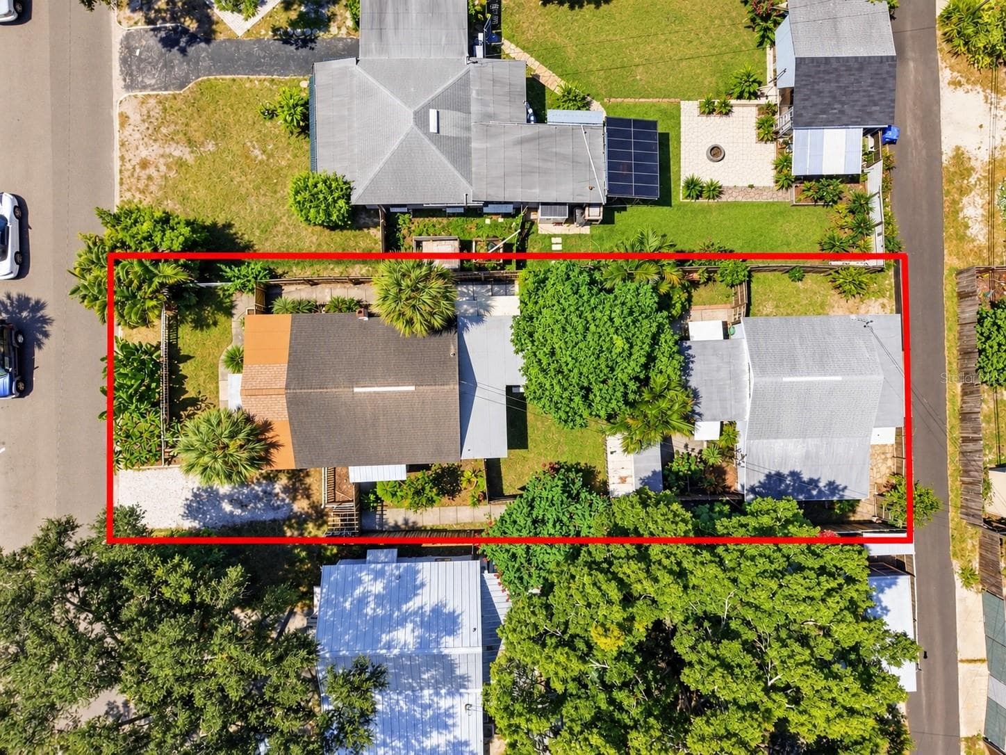 Two single family residences on one lot - 1751 29TH AVE N, ST PETERSBURG