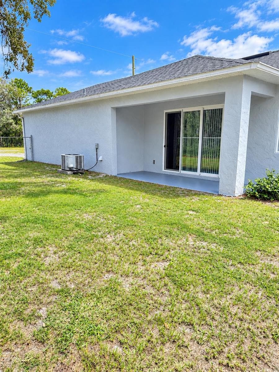 Single Family Residence at 2118 W HAMPSHIRE BLVD, CITRUS SPRINGS, photo 14 of 15