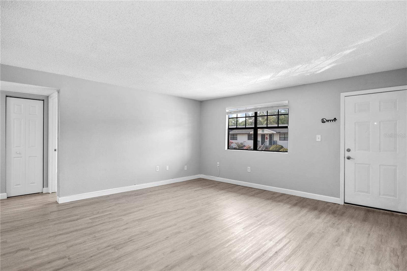 Condominium at 205 POINSETTIA PINE CT #201, TAMPA, photo 2 of 18