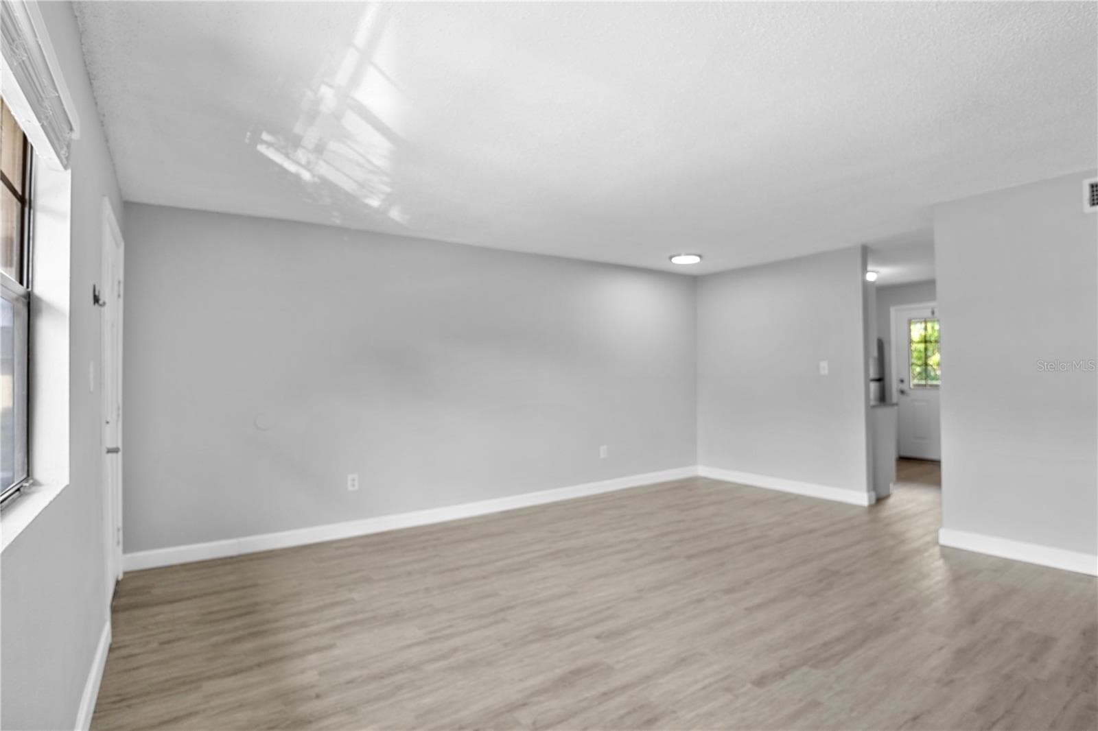 Condominium at 205 POINSETTIA PINE CT #201, TAMPA, photo 4 of 18