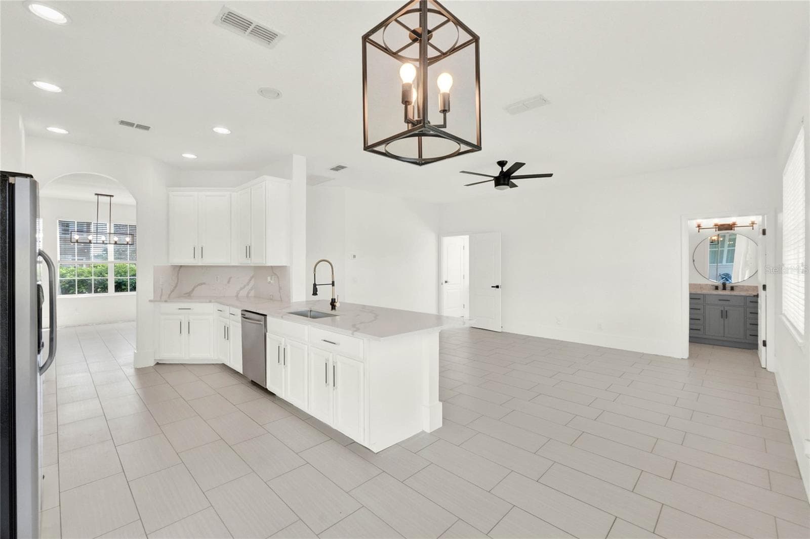 Single Family Residence at 23503 VALDERAMA LN, SORRENTO, photo 24 of 63