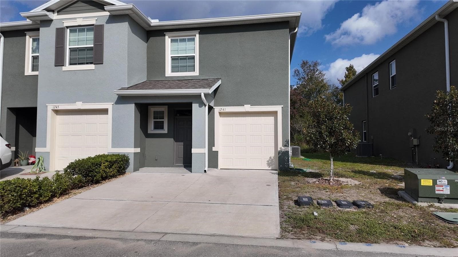 Townhouse at 1241 YELLOW FINCH DR, DAVENPORT, photo 2 of 46