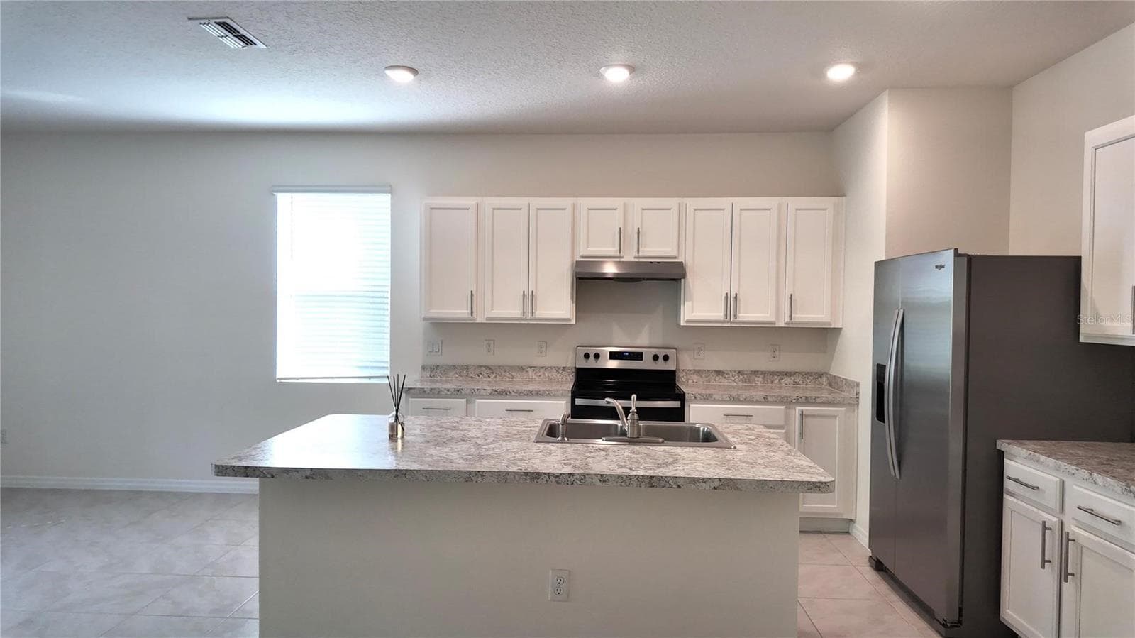 Townhouse at 1241 YELLOW FINCH DR, DAVENPORT, photo 6 of 46