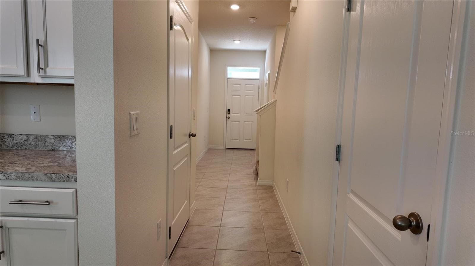 Townhouse at 1241 YELLOW FINCH DR, DAVENPORT, photo 9 of 46