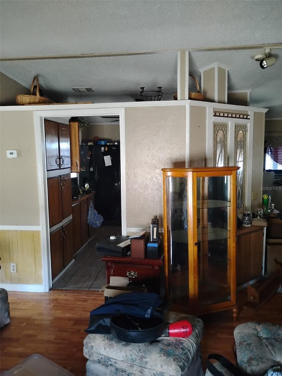 Manufactured Home at 122 PINE TREE DR, DEBARY, photo 5 of 14
