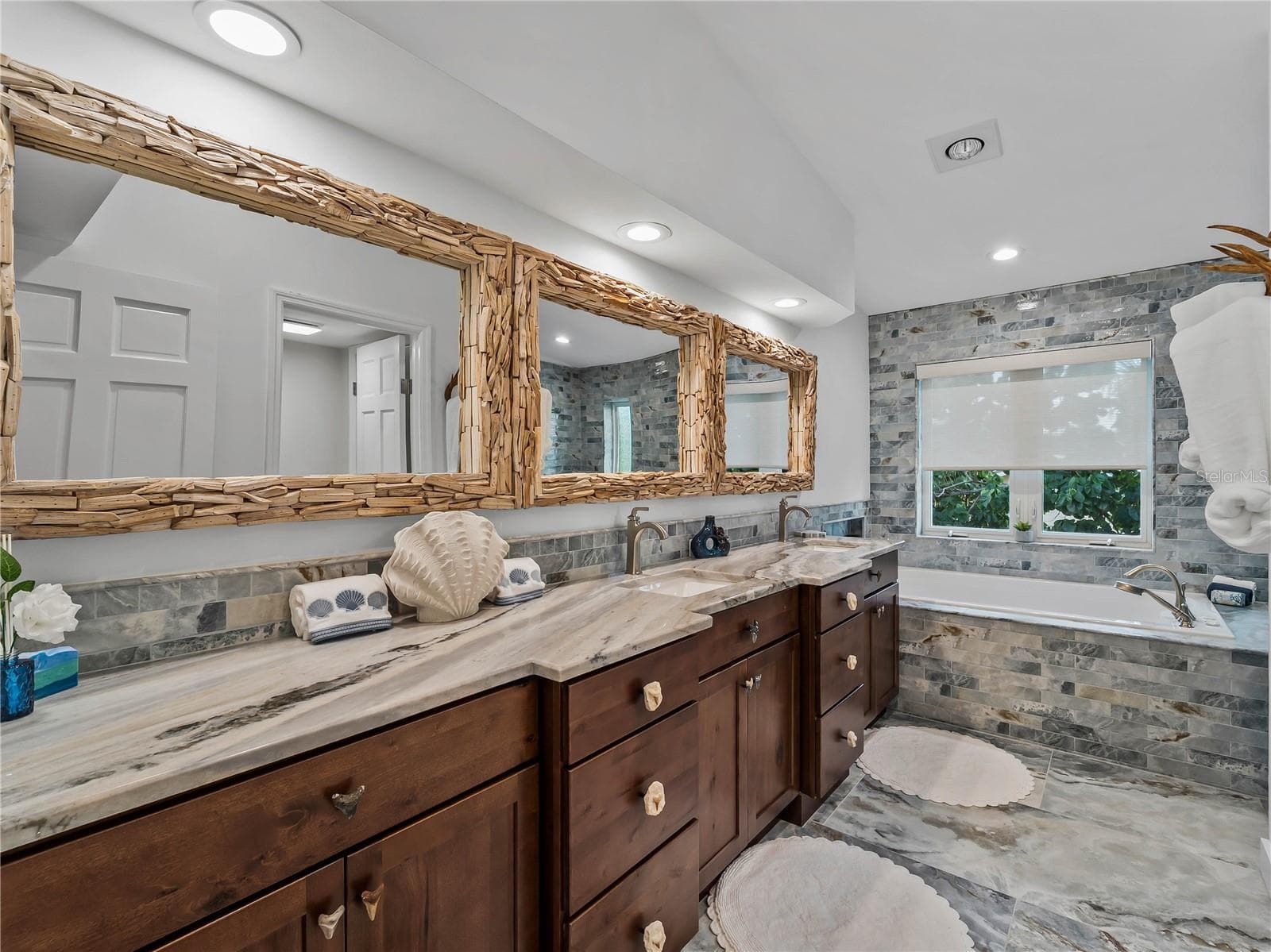 Single Family Residence at 7630 MANASOTA KEY RD, ENGLEWOOD, photo 59 of 81