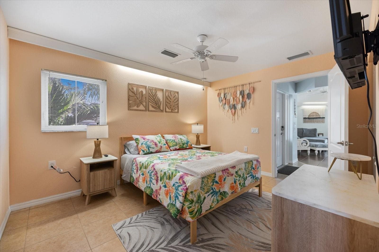 Single Family Residence at 842 GUILD DR, VENICE, photo 11 of 43