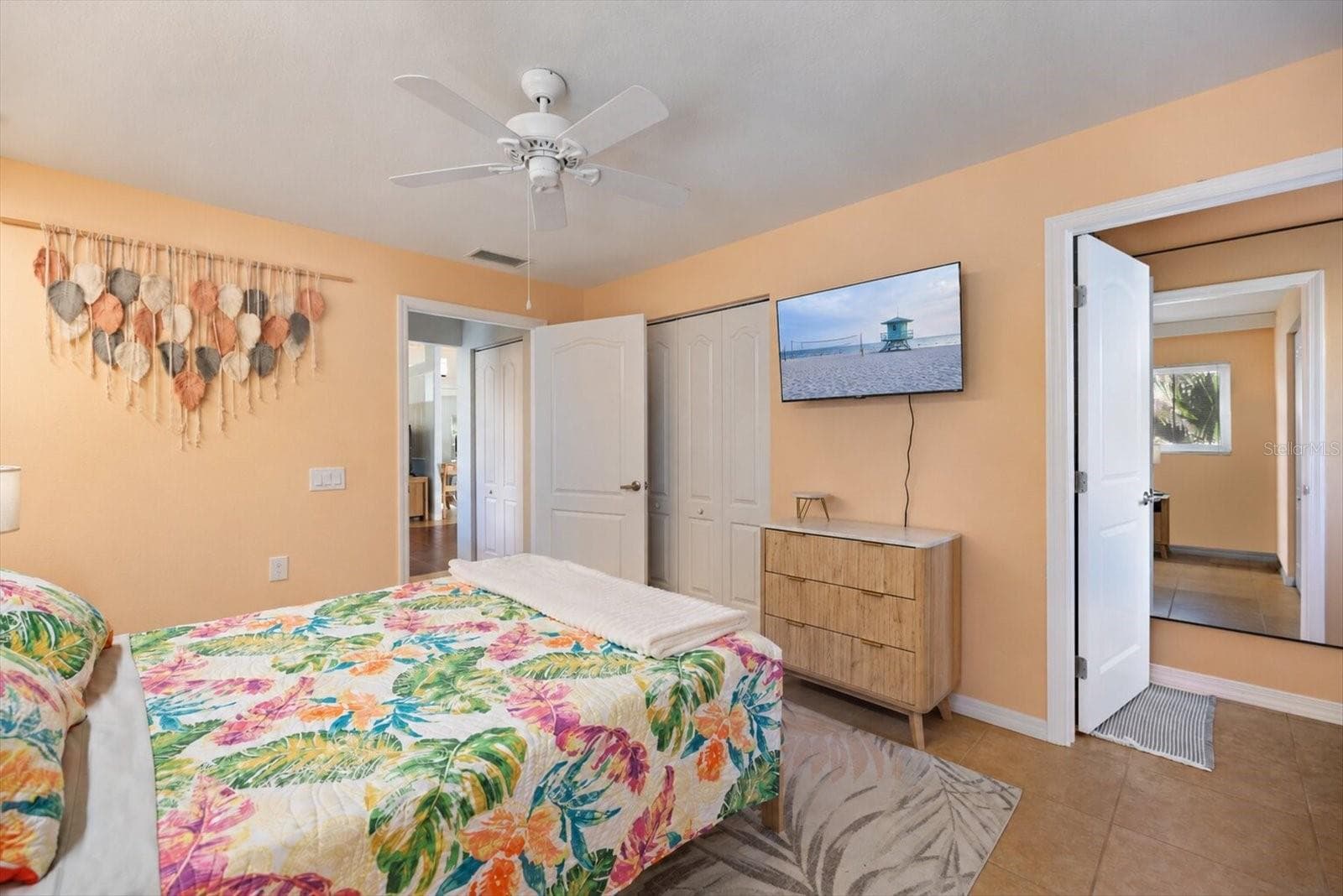 Single Family Residence at 842 GUILD DR, VENICE, photo 12 of 43