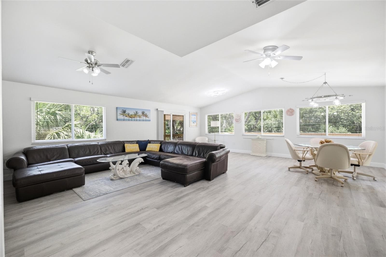 Single Family Residence at 8180 ANCHOR POINT DR, WEEKI WACHEE, photo 5 of 17