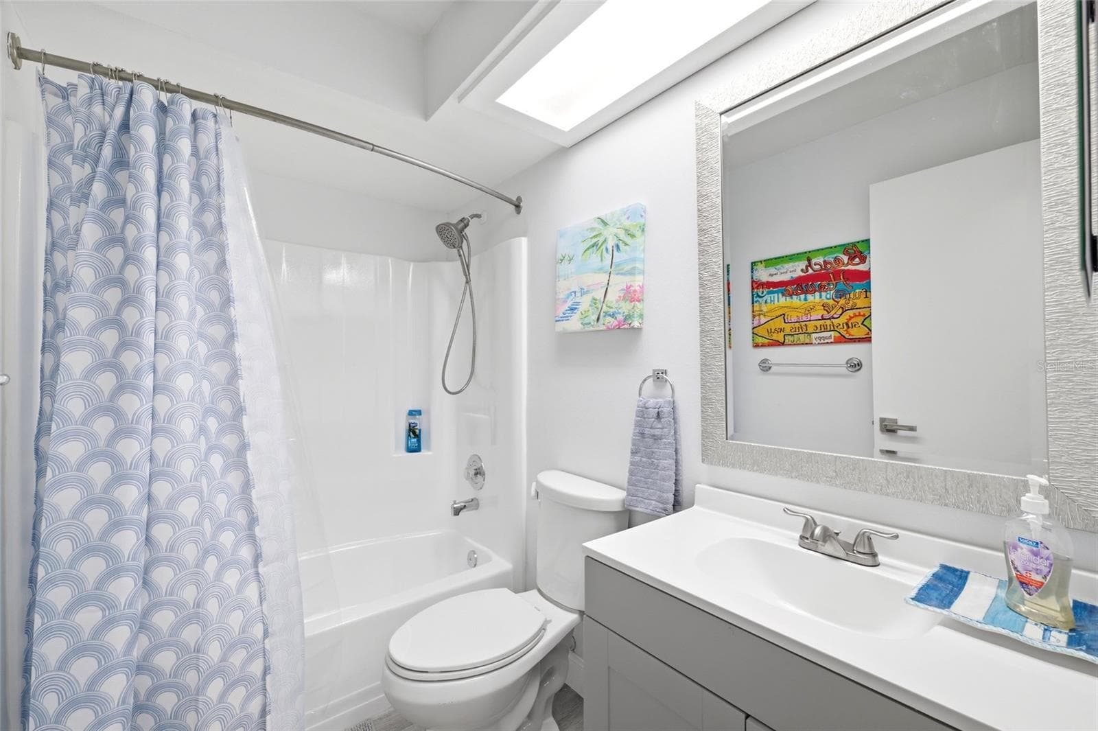 Single Family Residence at 8180 ANCHOR POINT DR, WEEKI WACHEE, photo 12 of 17