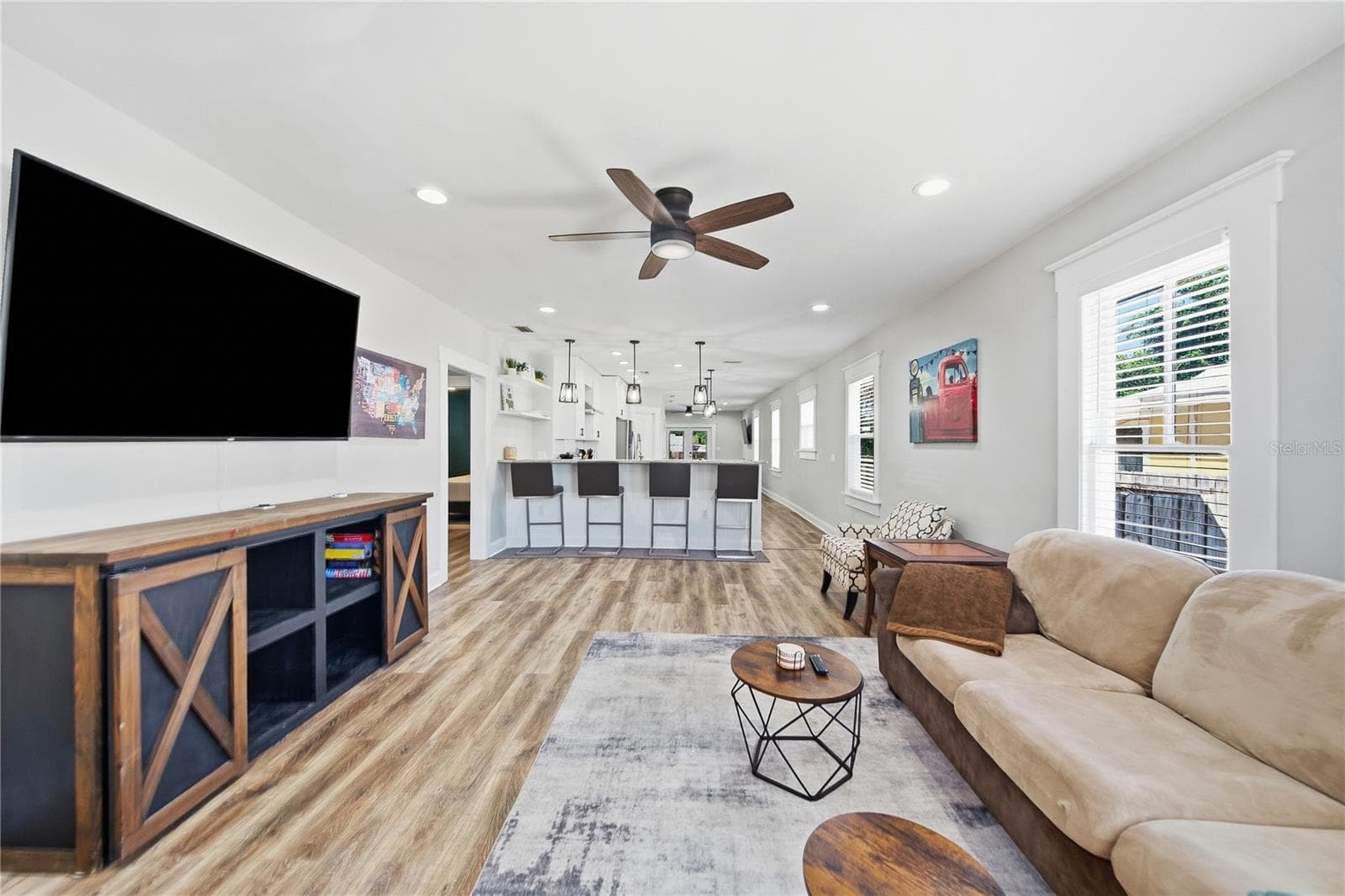 Single Family Residence at 2910 N OLA AVE, TAMPA, photo 9 of 42