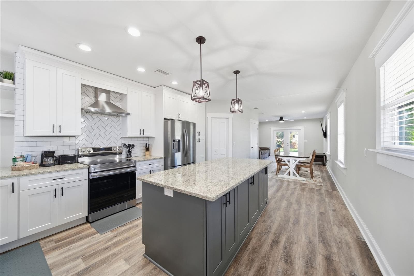 Single Family Residence at 2910 N OLA AVE, TAMPA, photo 15 of 42