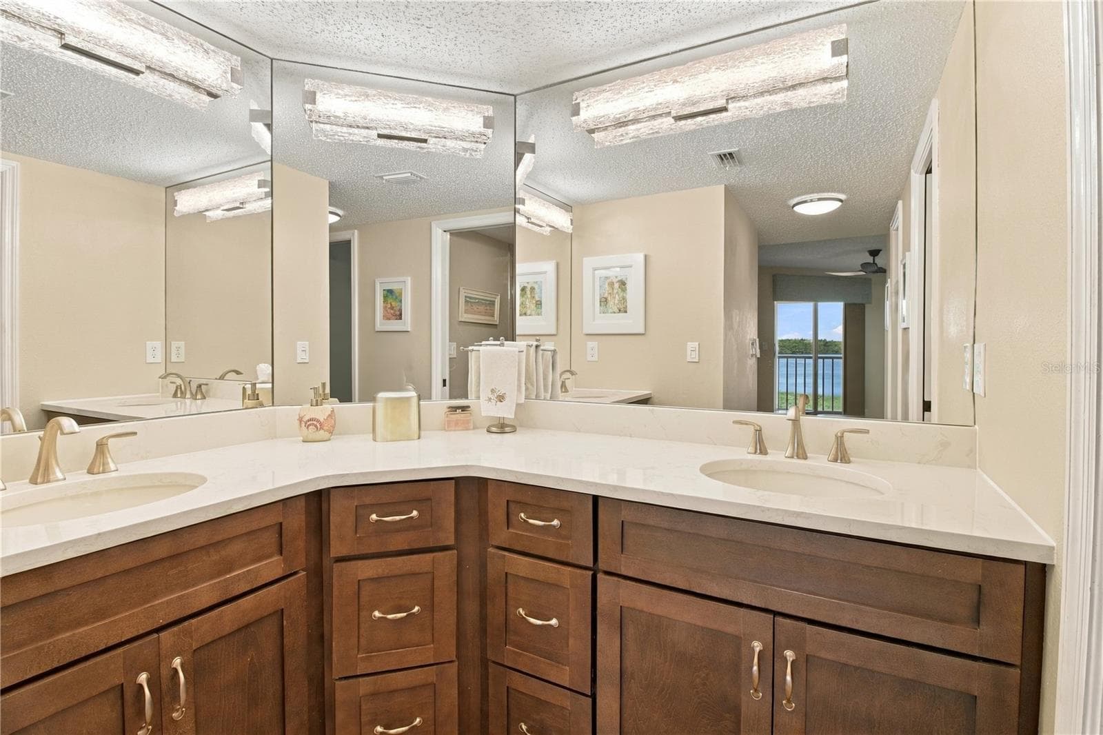 Condominium at 1389 PERICO POINT CIR #140, BRADENTON, photo 44 of 77