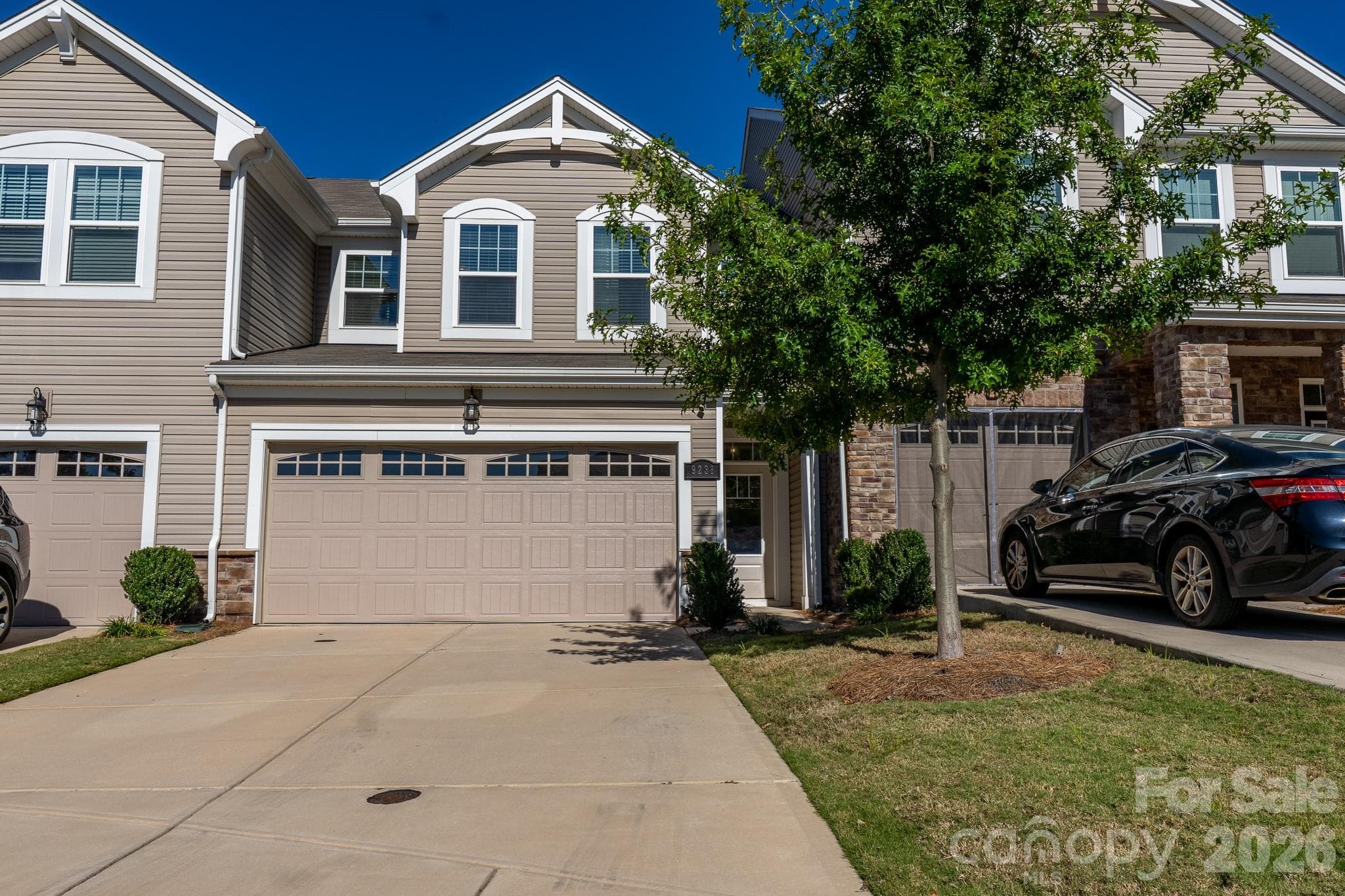 2 car grage - 9238 Northfield Crossing Drive, Charlotte