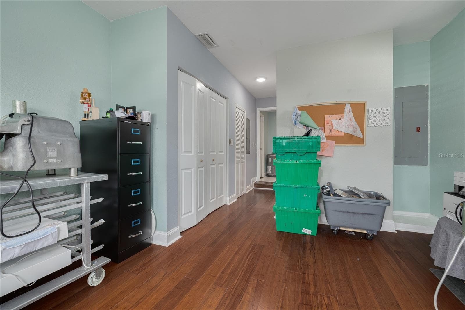 Single Family Residence at 874 SERPENTINE DR S, ST PETERSBURG, photo 26 of 59