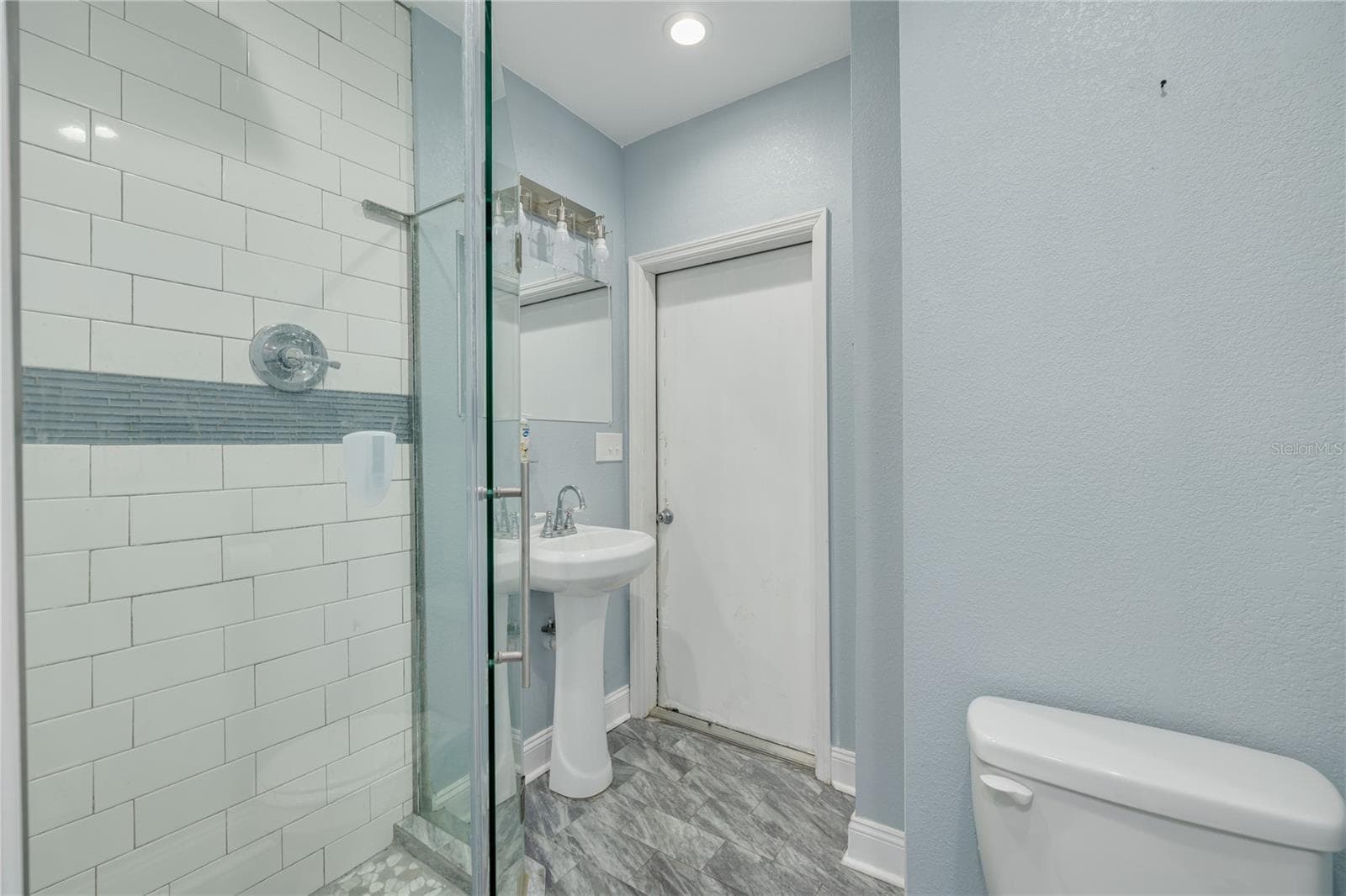 Single Family Residence at 874 SERPENTINE DR S, ST PETERSBURG, photo 27 of 59