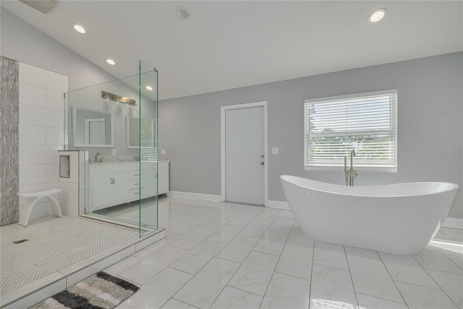Single Family Residence at 874 SERPENTINE DR S, ST PETERSBURG, photo 38 of 59