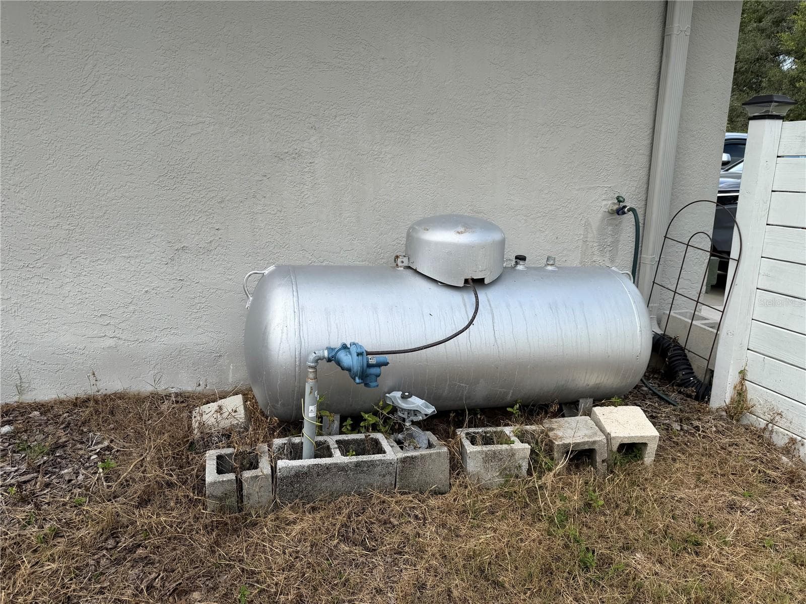 Propane tank - 14770 SW 30TH PL, OCALA