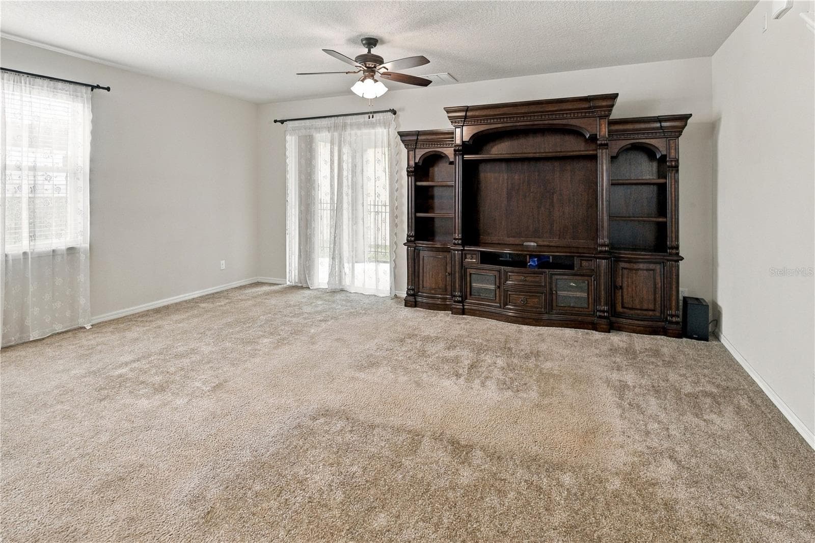 Family room - 6049 FENDER CT, ORLANDO