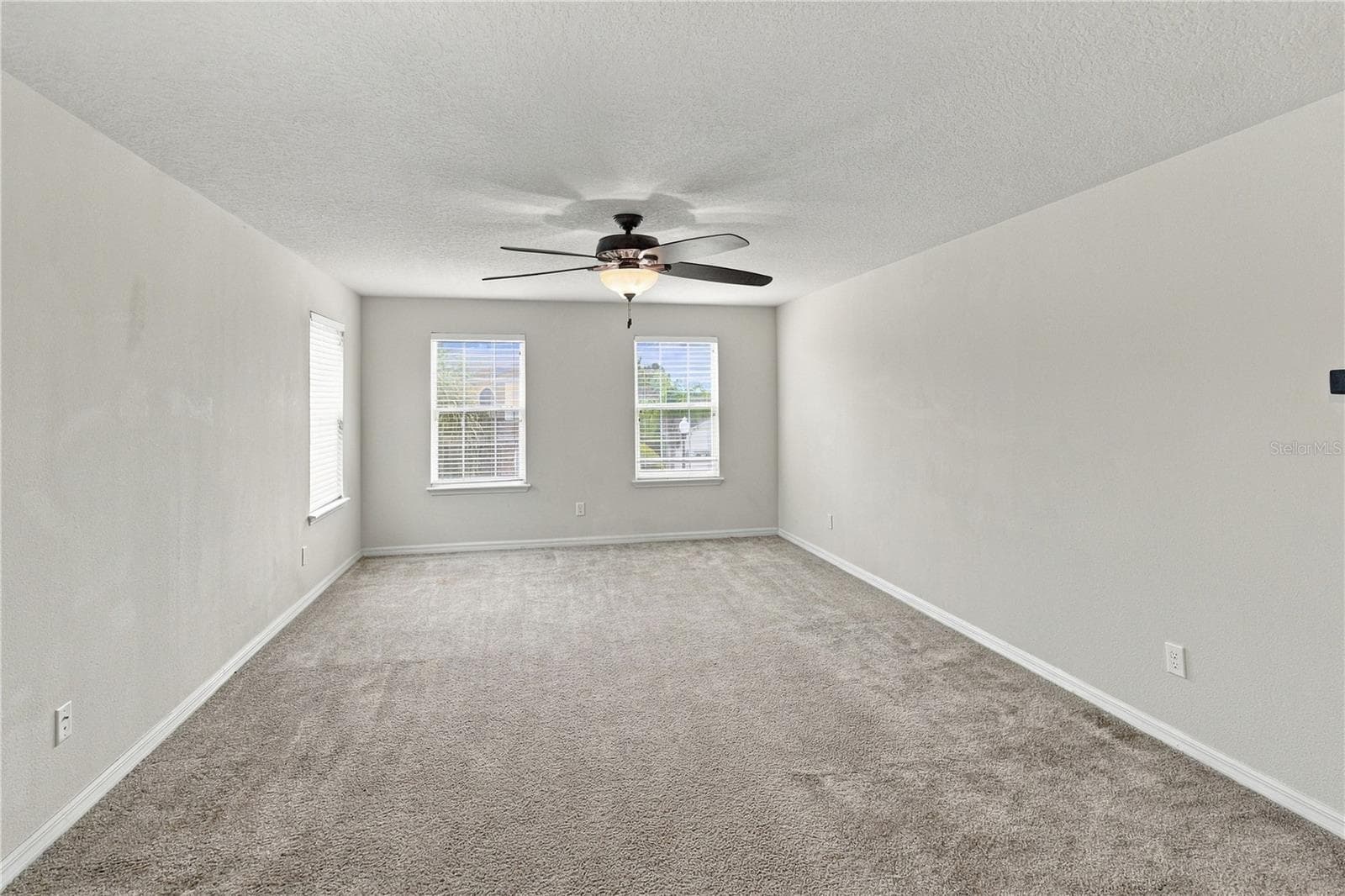Loft - 6049 FENDER CT, ORLANDO
