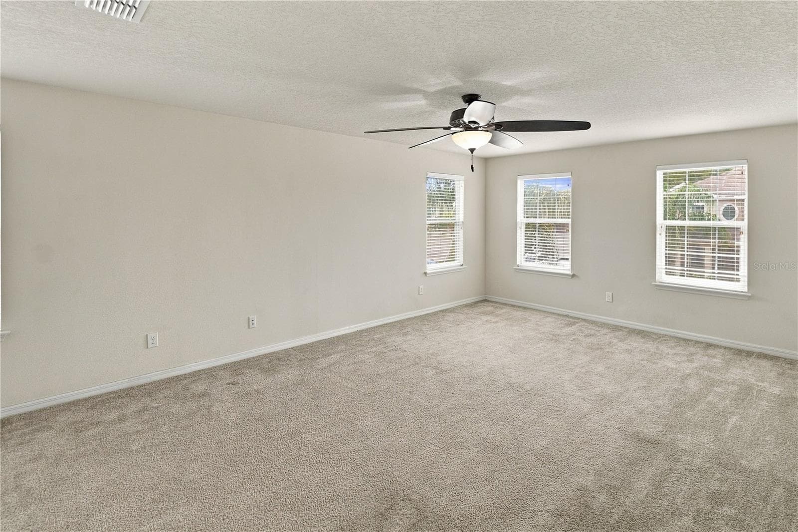 Loft - 6049 FENDER CT, ORLANDO