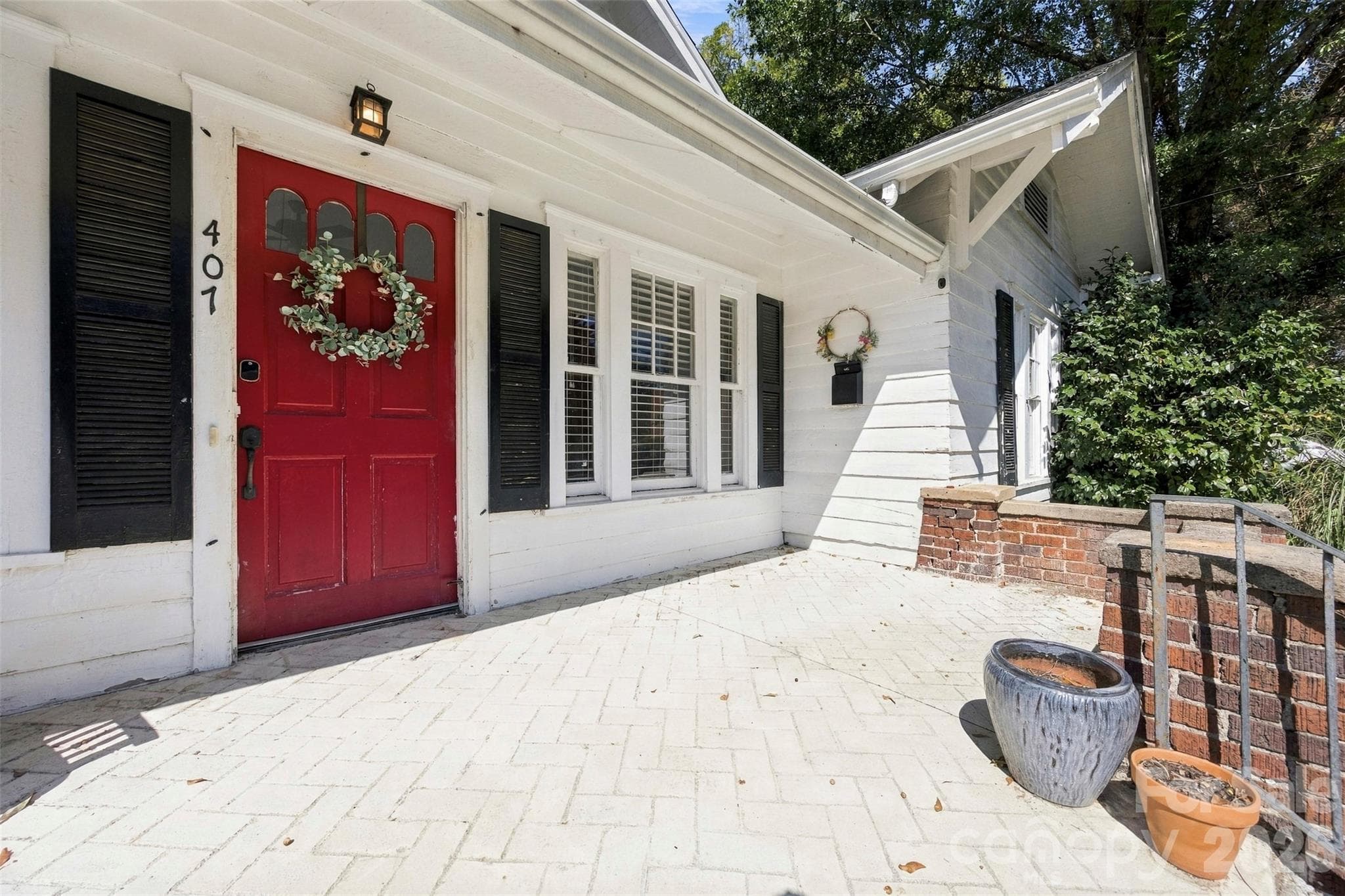 Single Family Residence at 407 S South Street, Gastonia, photo 5 of 42