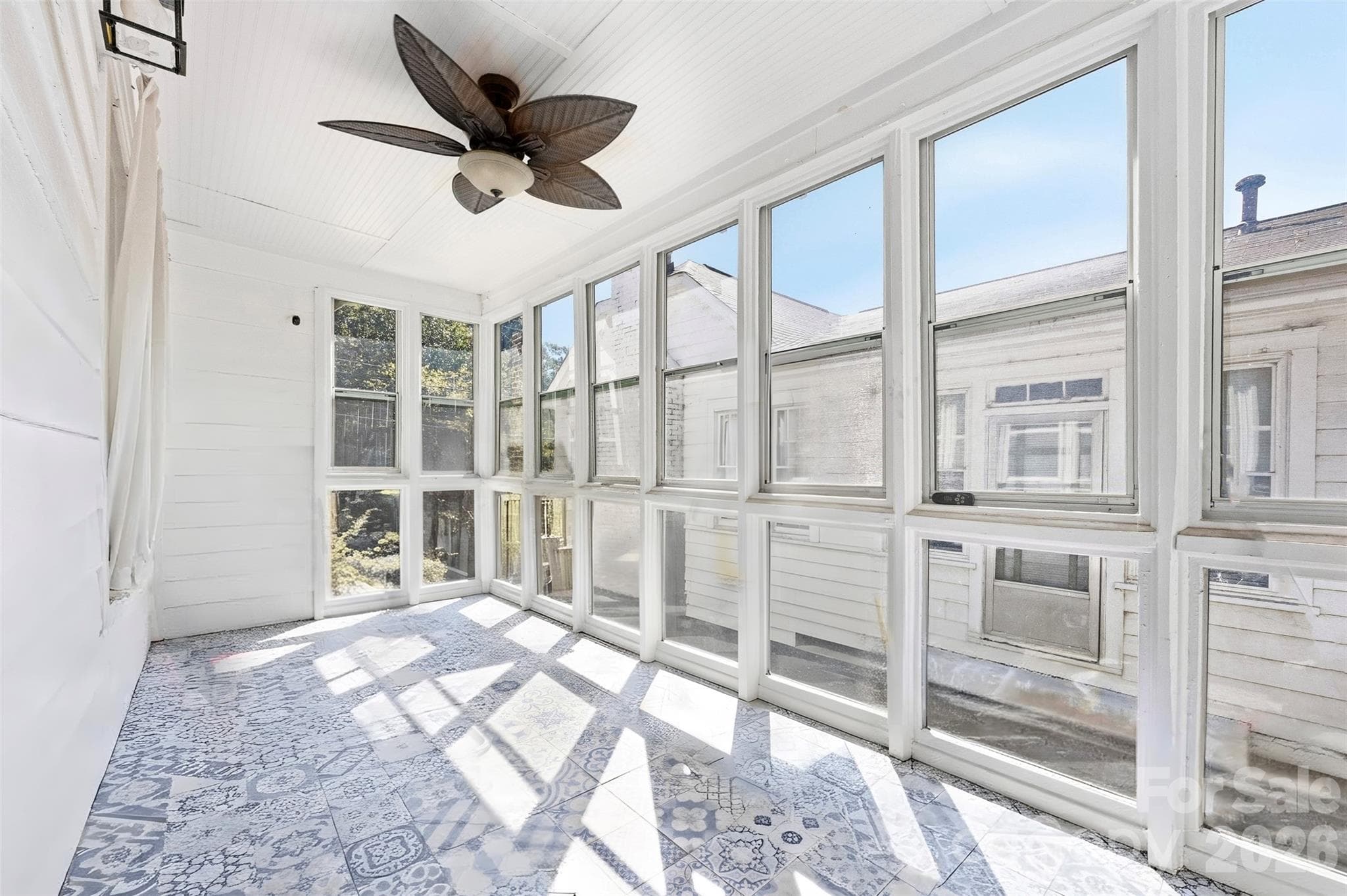 Sunroom - 407 S South Street, Gastonia