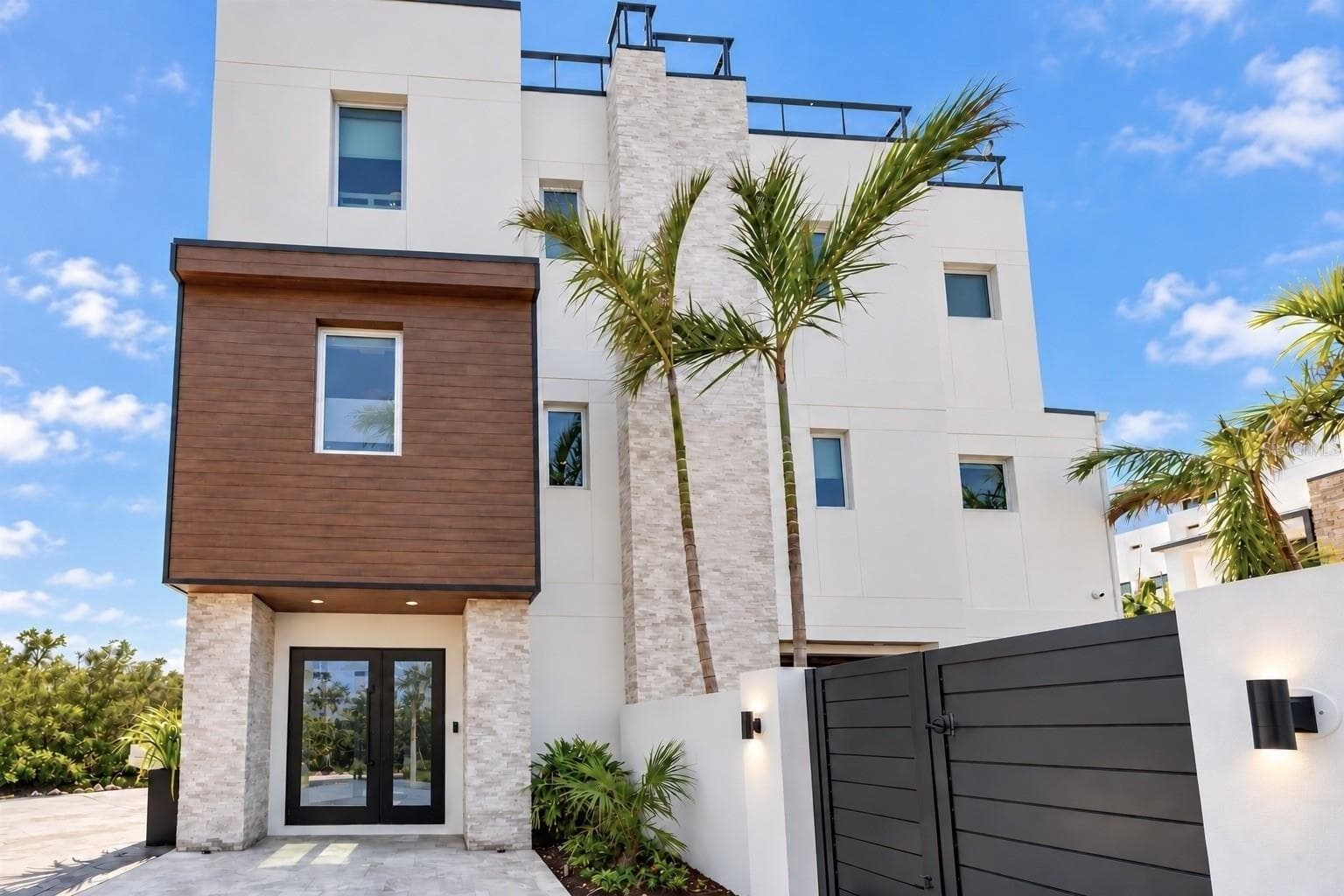 Single Family Residence at 1406 TANGIER WAY, SARASOTA, photo 12 of 78