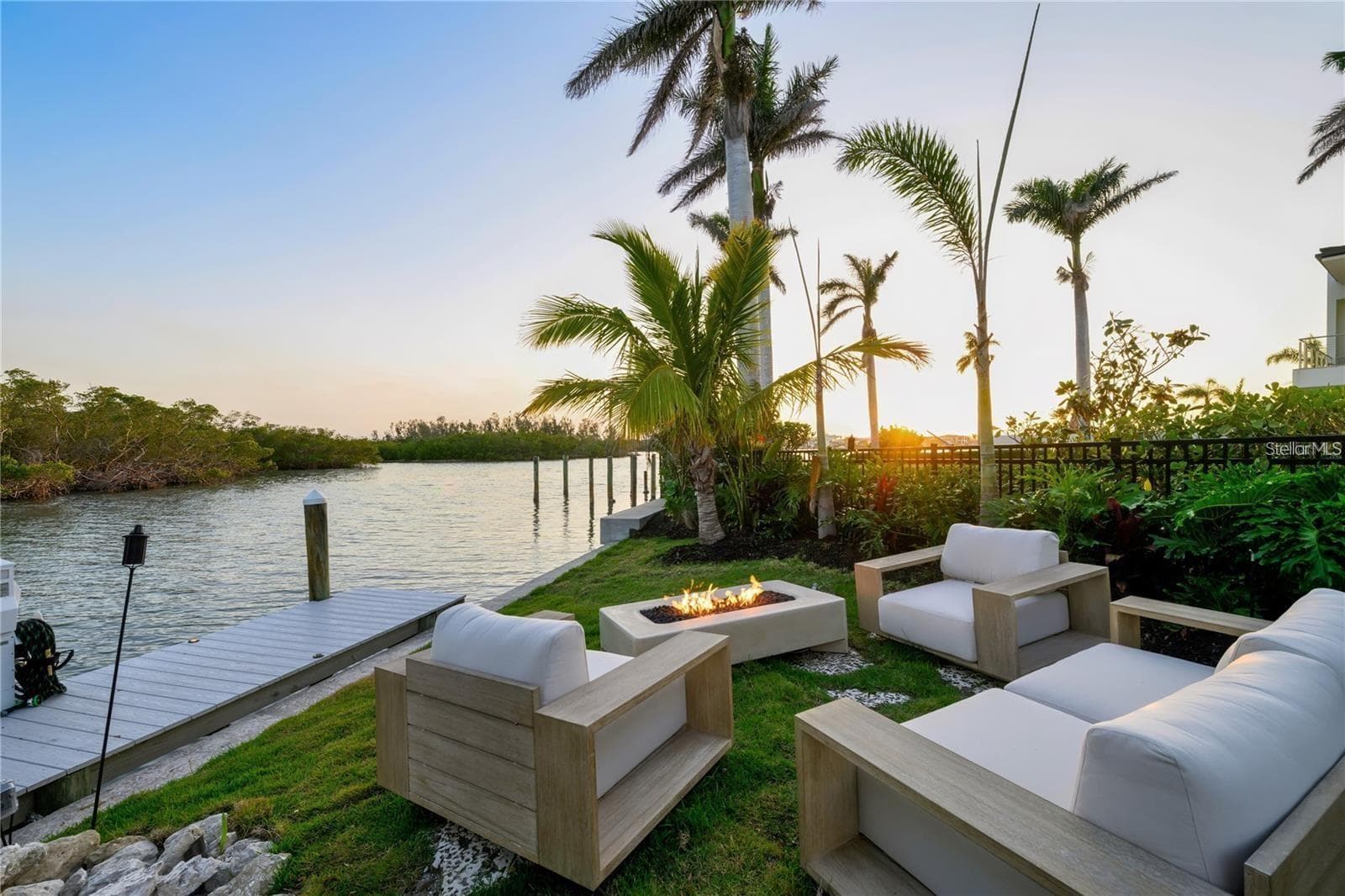 Single Family Residence at 1406 TANGIER WAY, SARASOTA, photo 16 of 78