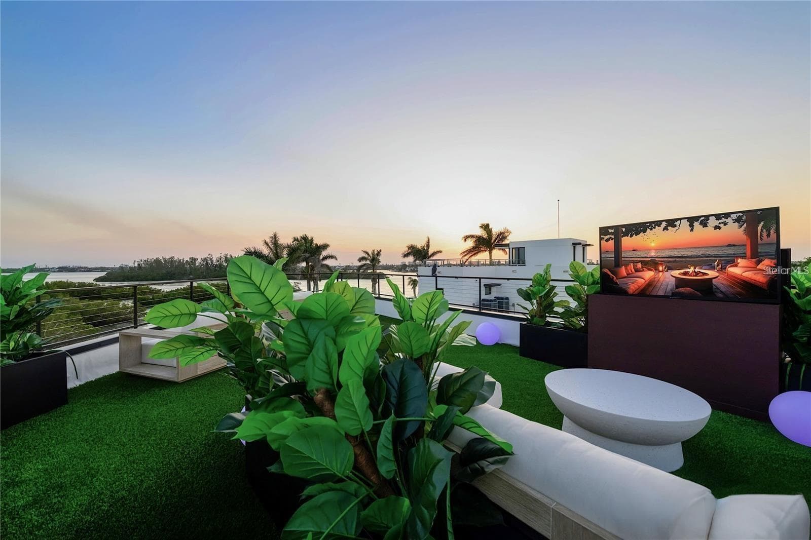 Rooftop deck, with a SunBrite TV - 1406 TANGIER WAY, SARASOTA