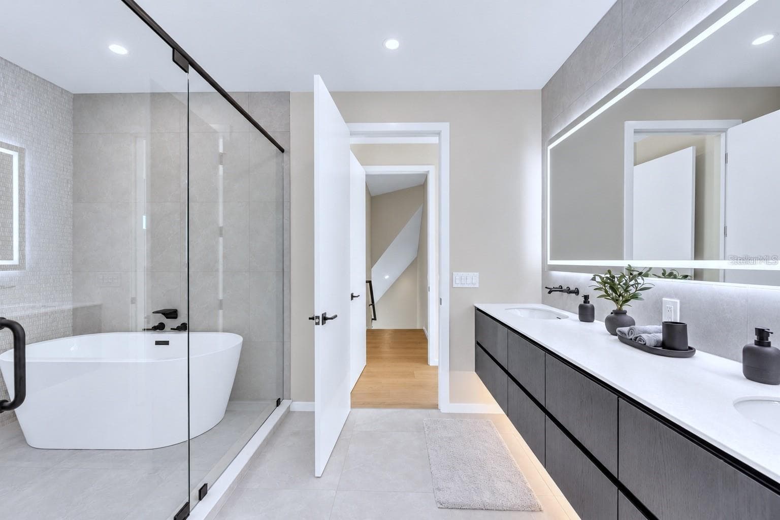 Primary bathroom - 1406 TANGIER WAY, SARASOTA