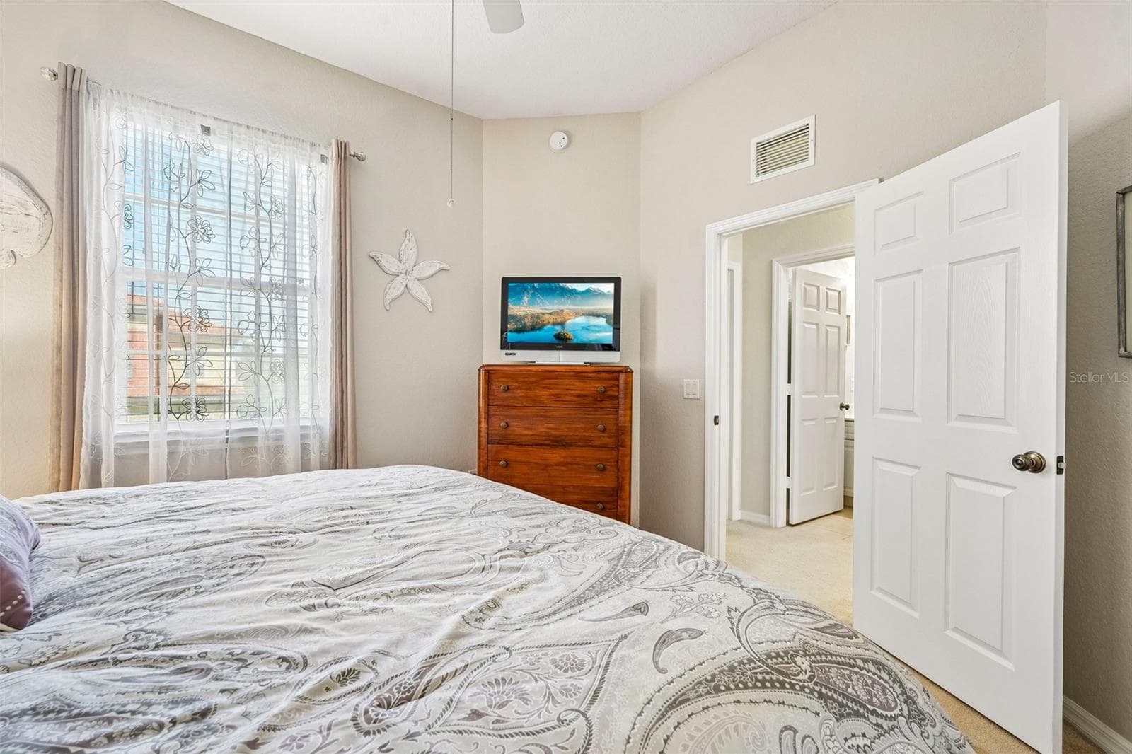 Townhouse at 16053 VIA SOLERA CIR #104, FORT MYERS, photo 11 of 22