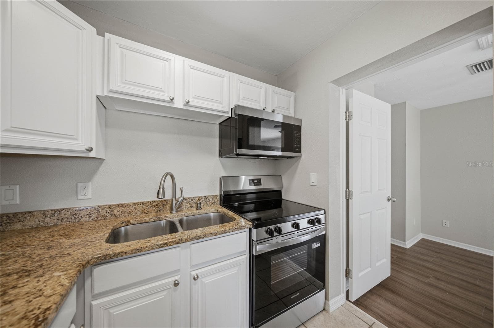 Kitchen - 21234 SW RAINTREE ST, DUNNELLON