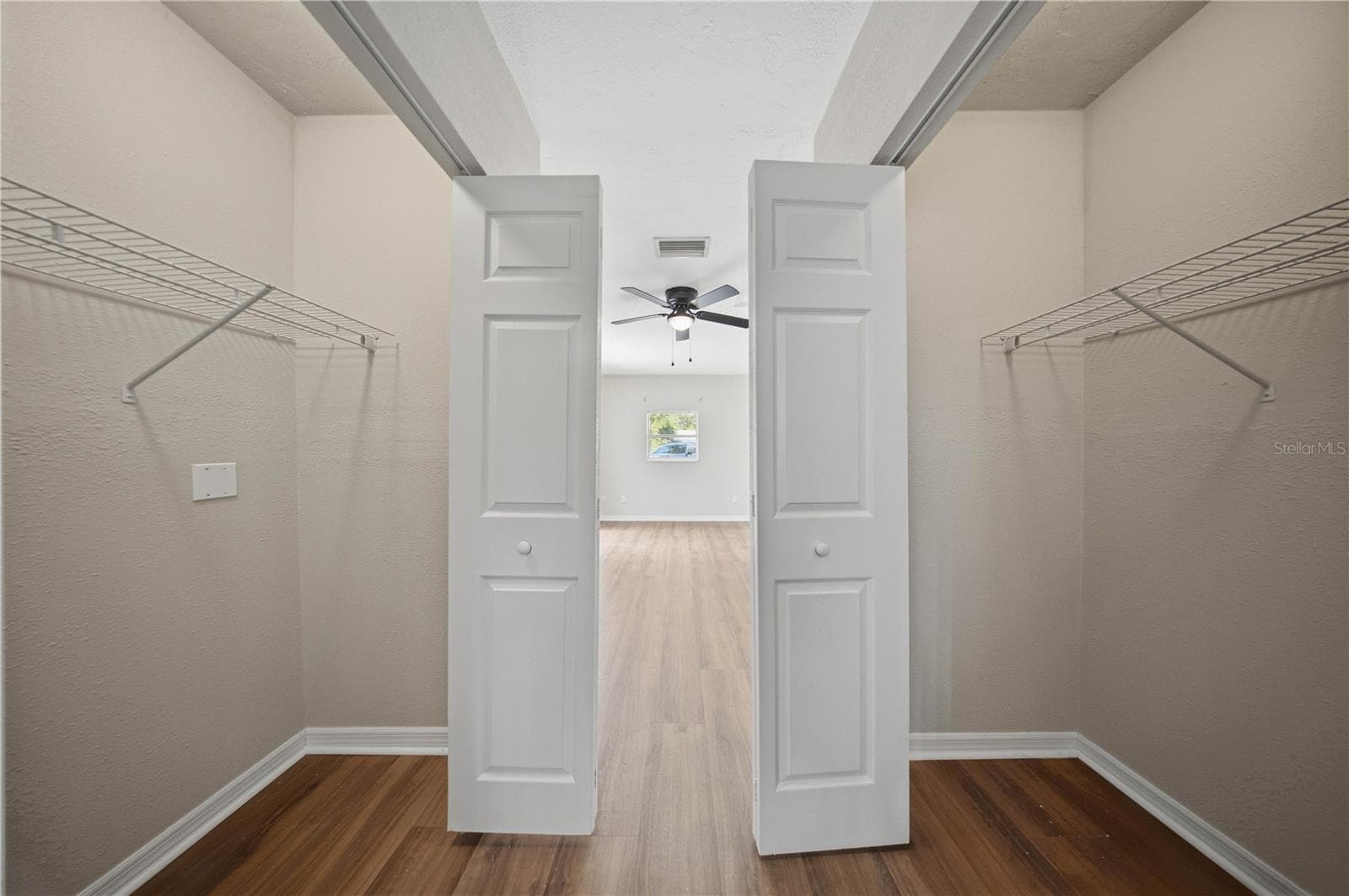 Closet - 21234 SW RAINTREE ST, DUNNELLON