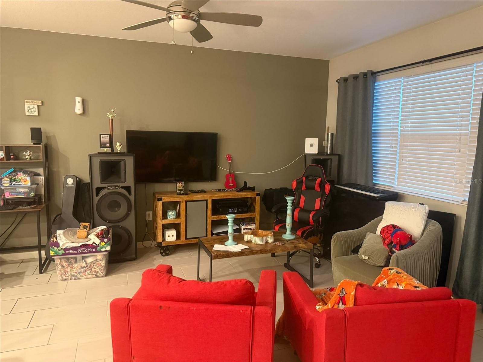 Townhouse at 5148 CROWN HAVEN DR, KISSIMMEE, photo 4 of 12