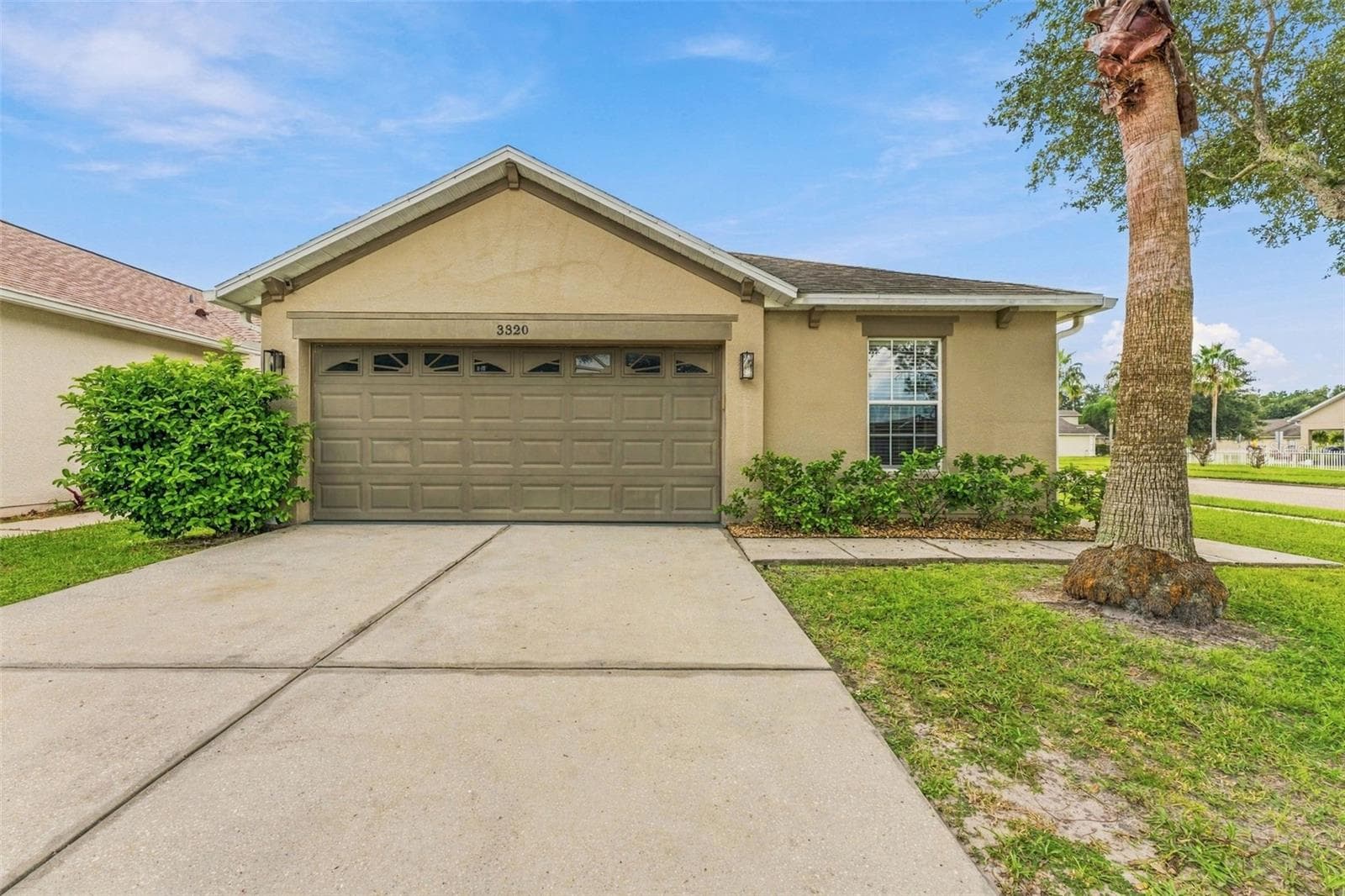 Front - 3320 CARDINAL FEATHER DR, LAND O LAKES