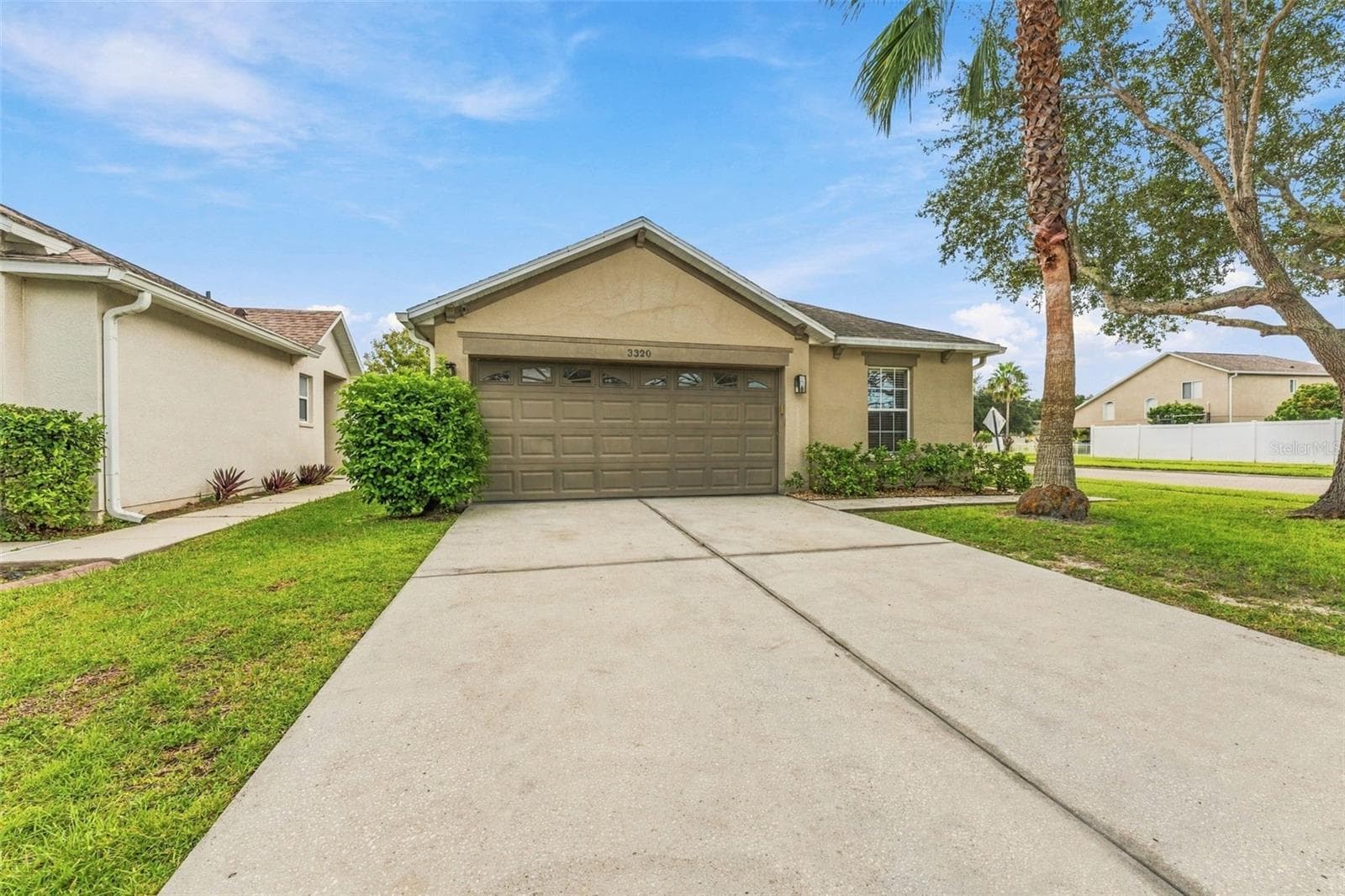 Front - 3320 CARDINAL FEATHER DR, LAND O LAKES