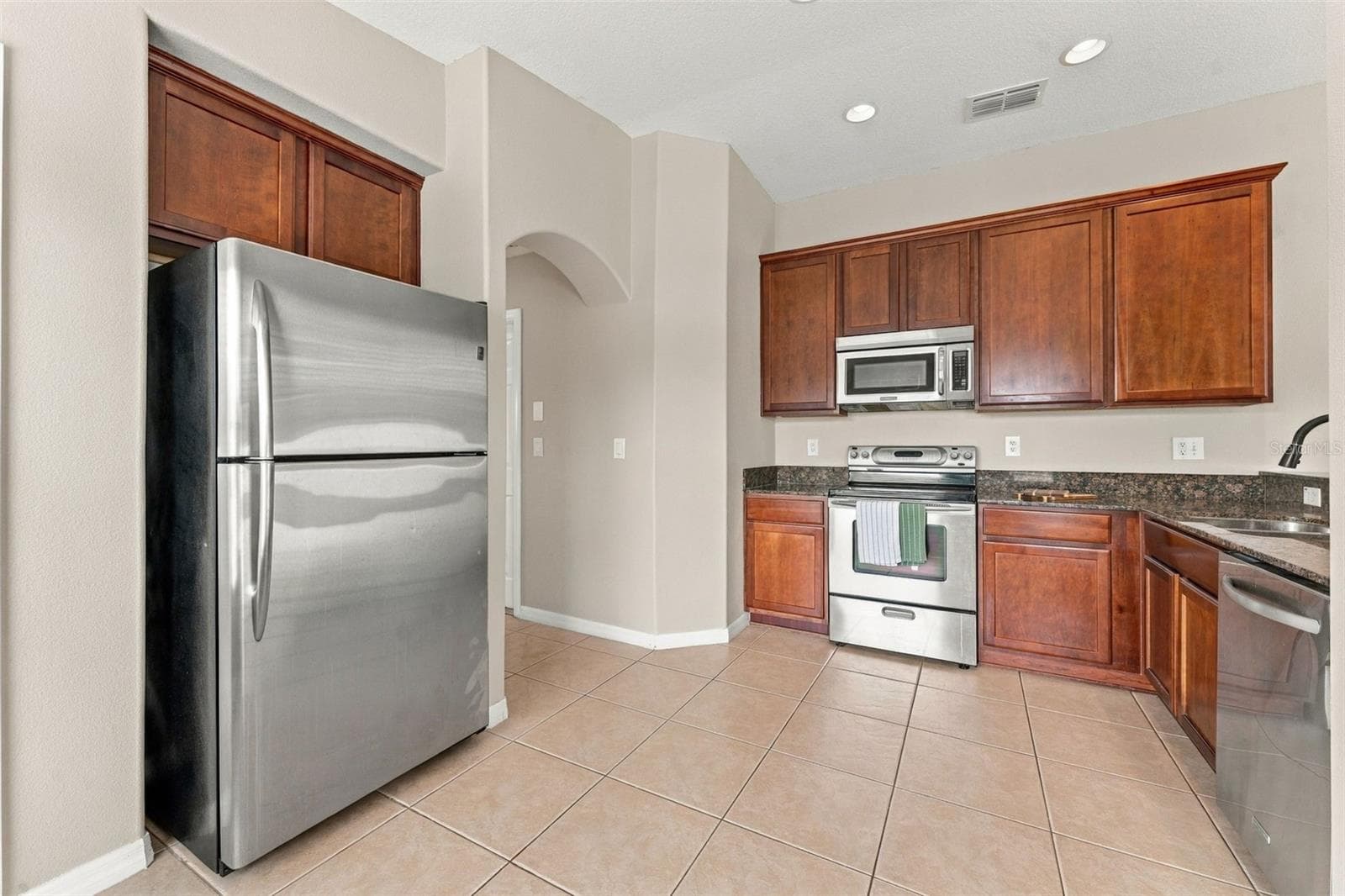 Kitchen - 3320 CARDINAL FEATHER DR, LAND O LAKES