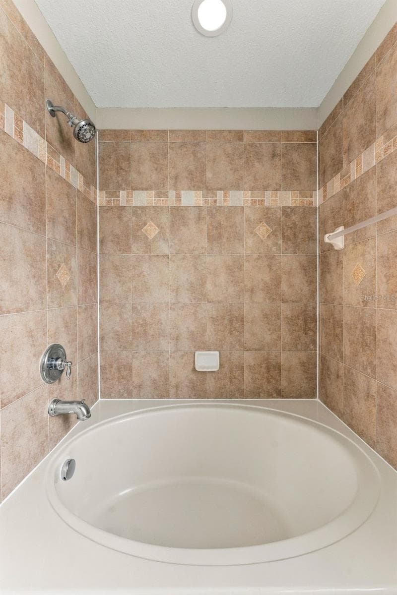 Primary bathroom - 3320 CARDINAL FEATHER DR, LAND O LAKES