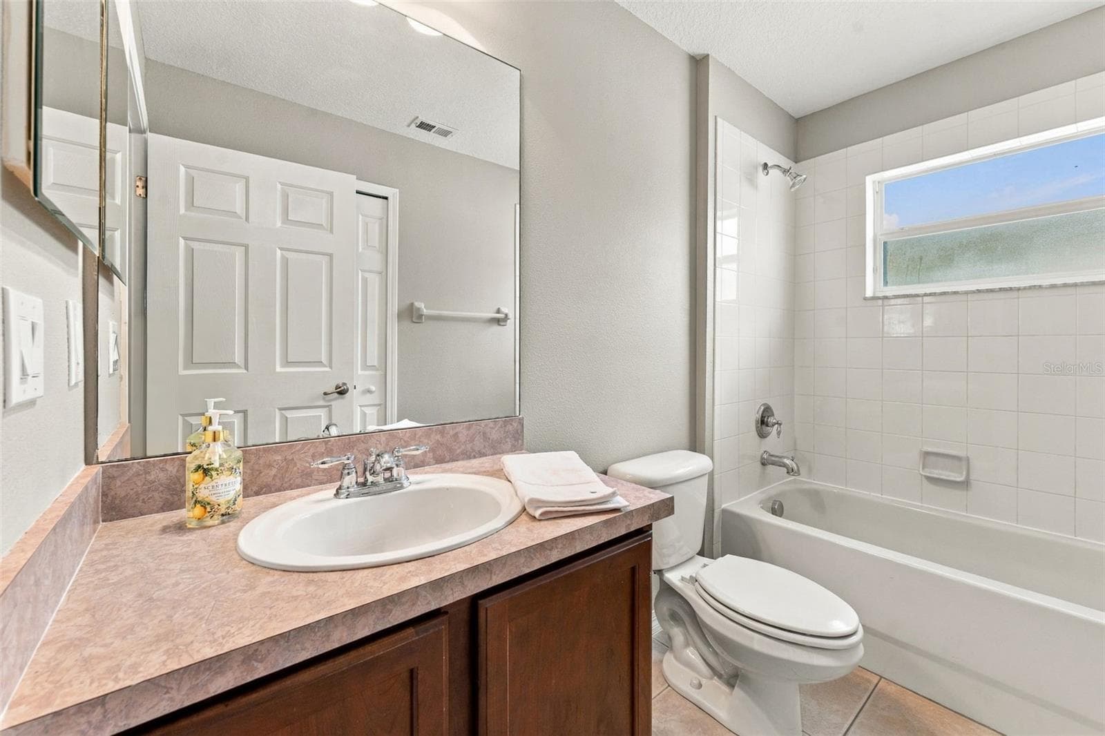 Bathroom - 3320 CARDINAL FEATHER DR, LAND O LAKES