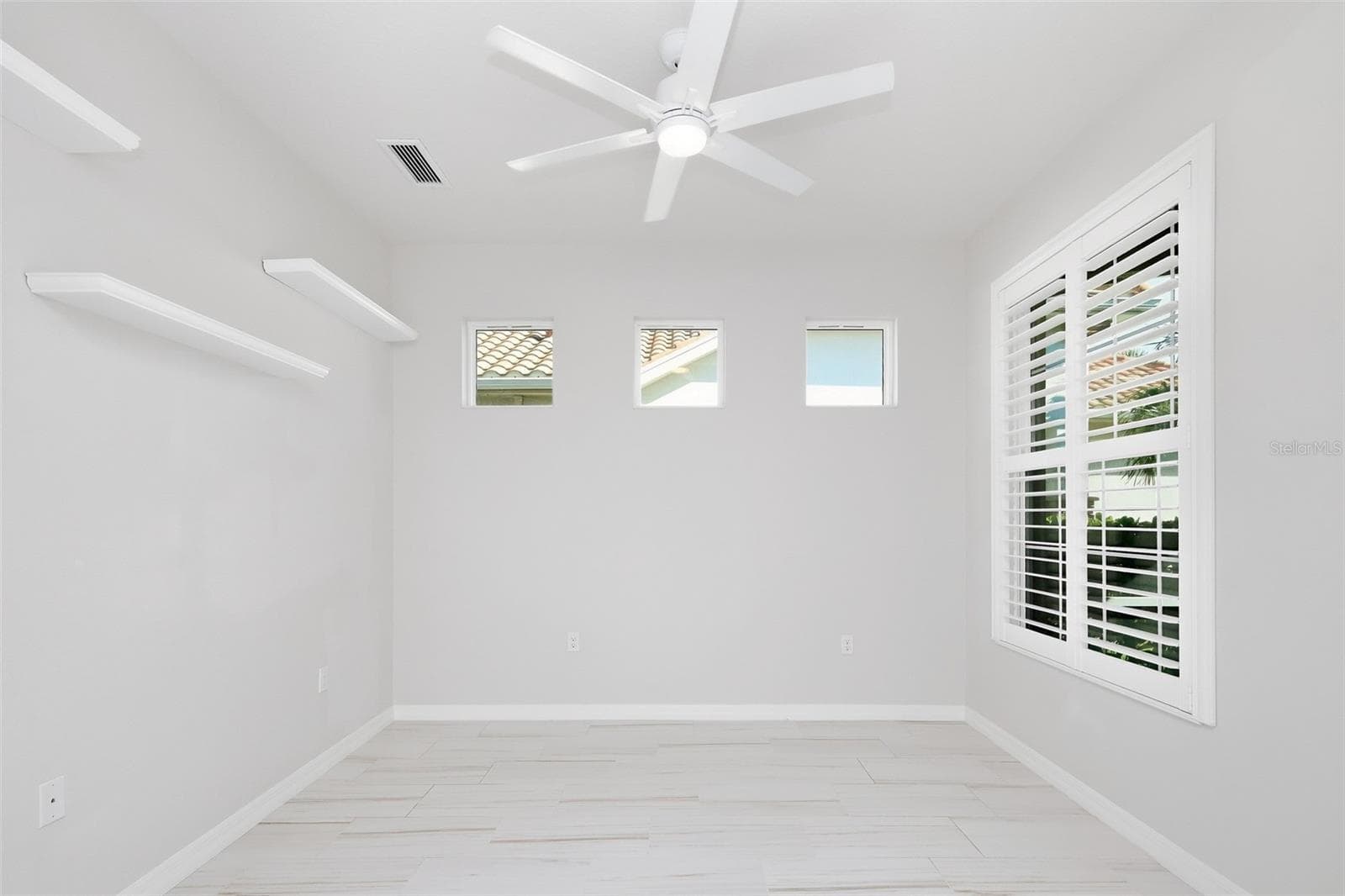 Villa at 125 COLEBROOK CT, VENICE, photo 14 of 33