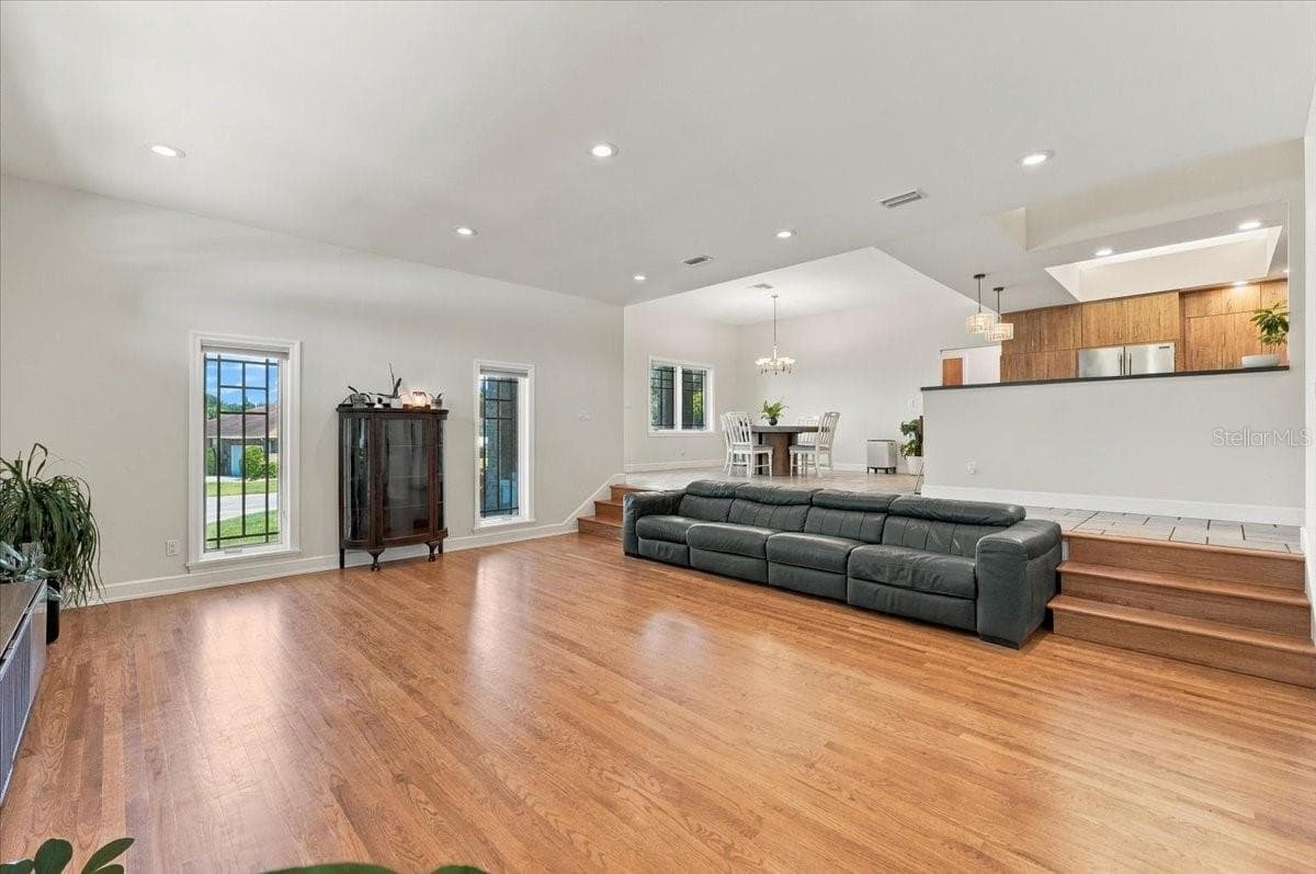 Single Family Residence at 3239 SUMMERLAND HILLS CT, LAKELAND, photo 19 of 76
