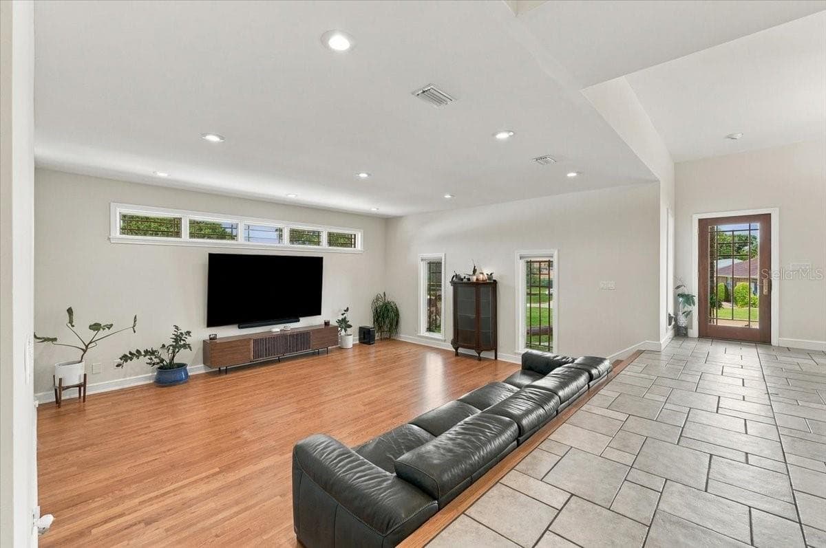 Single Family Residence at 3239 SUMMERLAND HILLS CT, LAKELAND, photo 21 of 76