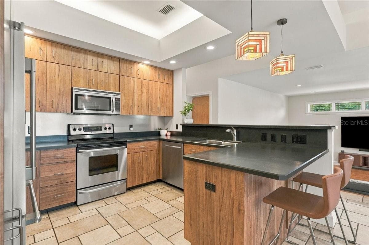 Single Family Residence at 3239 SUMMERLAND HILLS CT, LAKELAND, photo 26 of 76