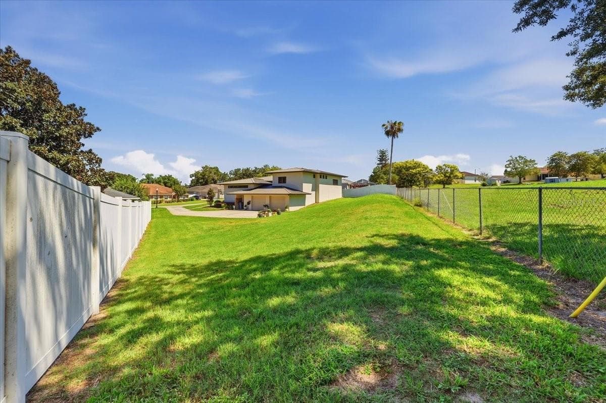 Single Family Residence at 3239 SUMMERLAND HILLS CT, LAKELAND, photo 74 of 76