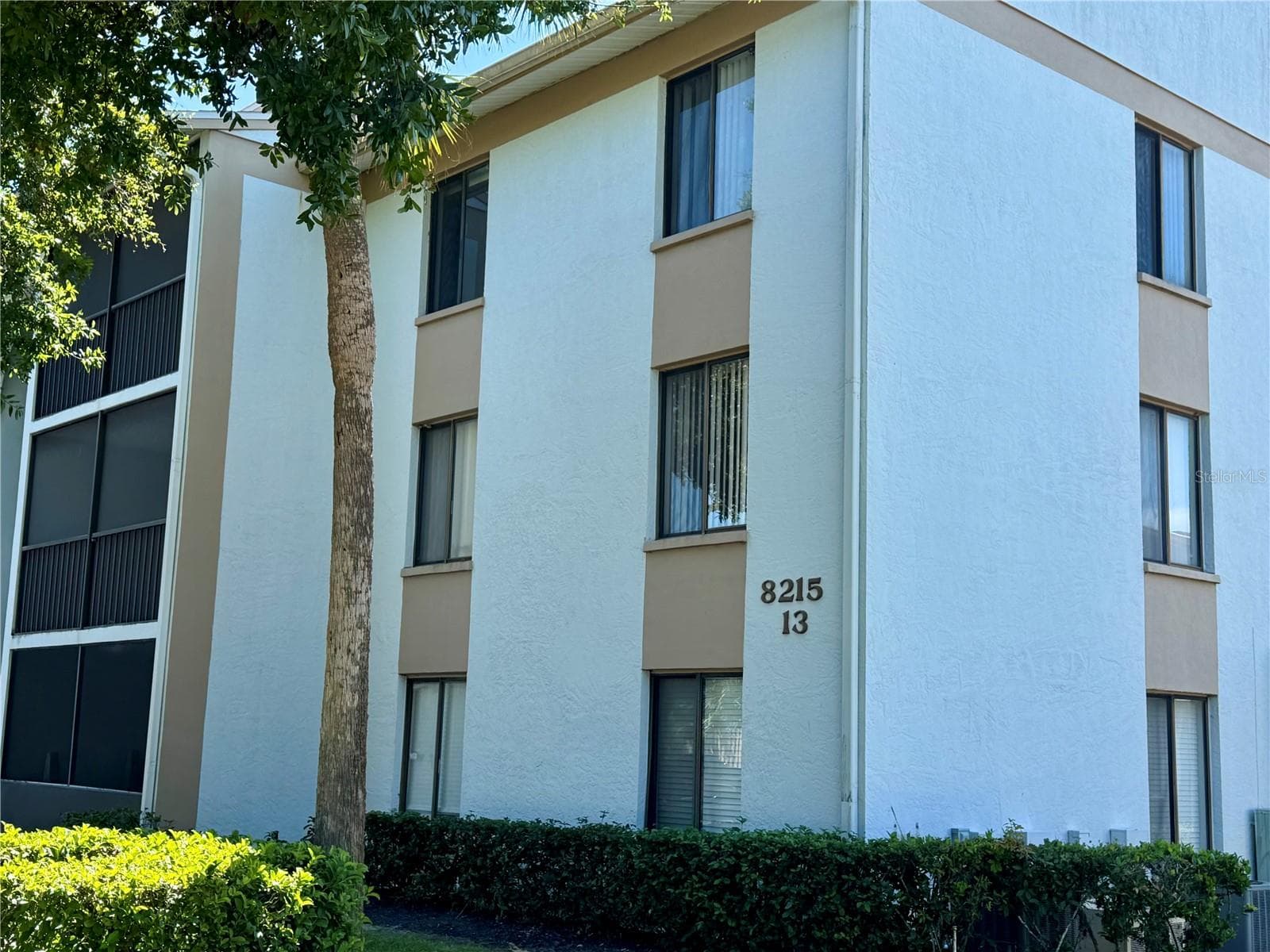 Condominium at 8215 SUN SPRING CIR #43, ORLANDO, photo 3 of 47