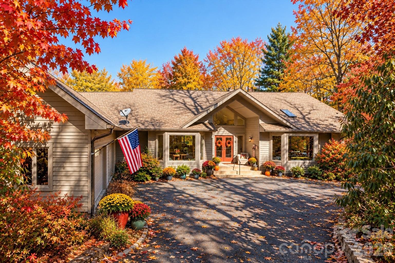 155 POPLAR LOOP Drive