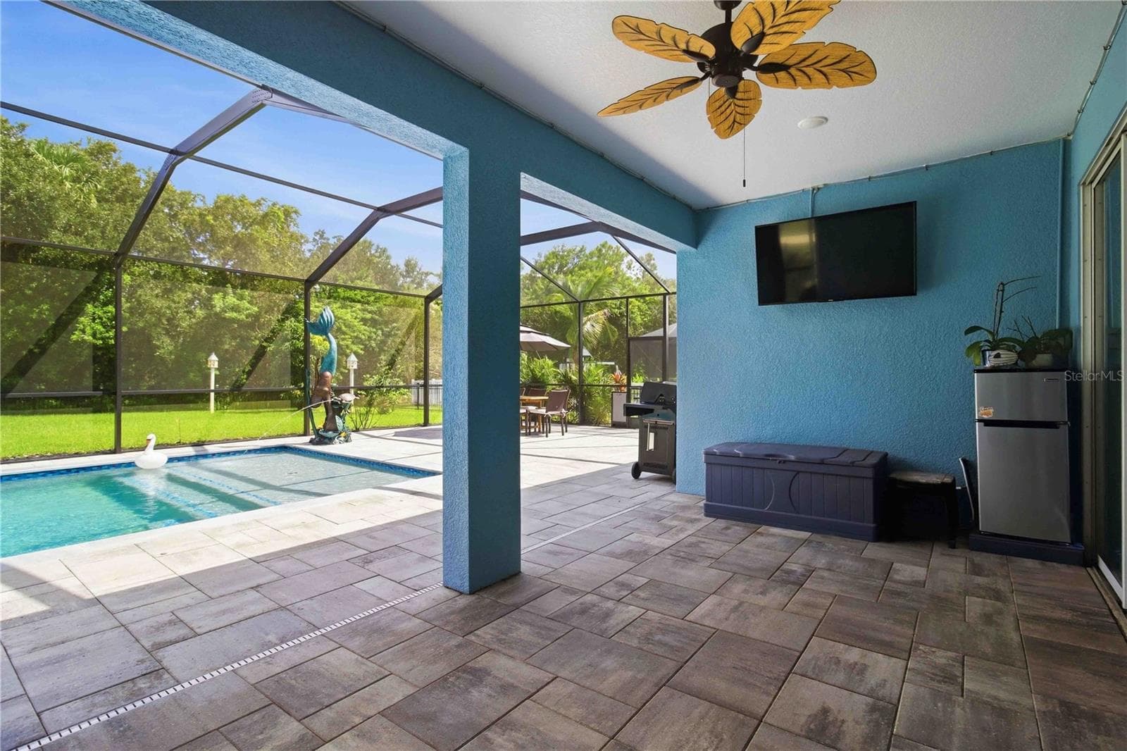 Covered outdoor living space - 15502 31ST ST E, PARRISH