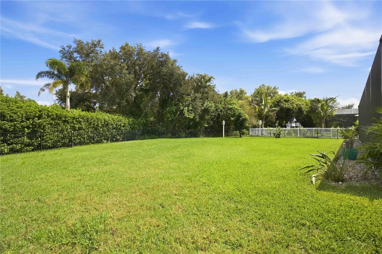 Plenty of room to entertain - 15502 31ST ST E, PARRISH