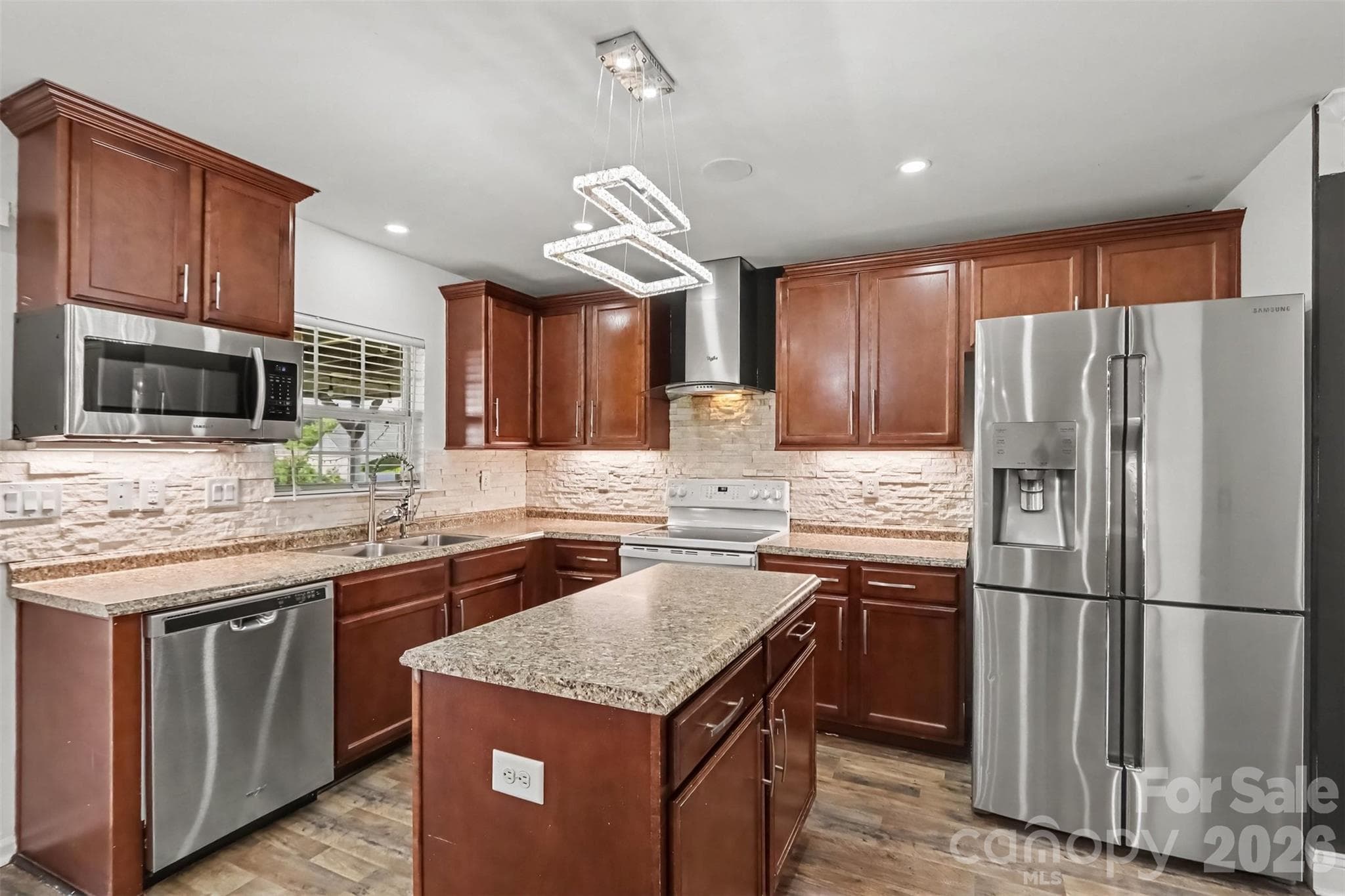 Single Family Residence at 8824 Merrie Rose Avenue, Charlotte, photo 5 of 21